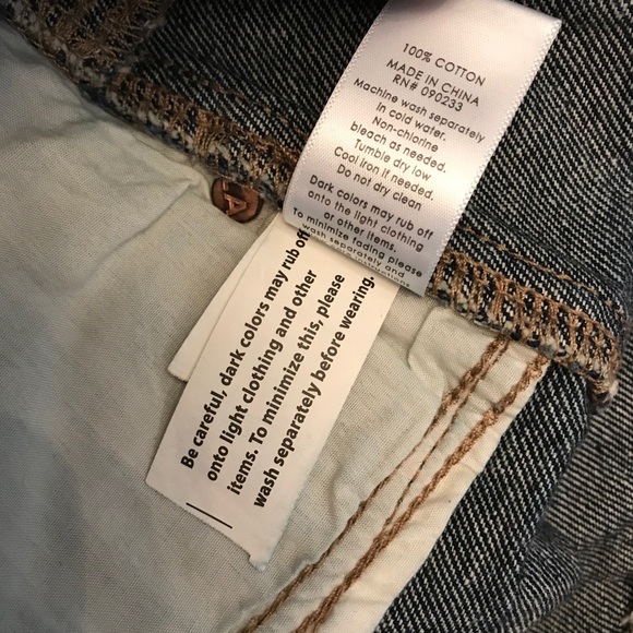 Bullhead High Rise Denim Shorts Womens Size 26 Blue Dark Wash Button Fly Raw Hem - Picture 8 of 12